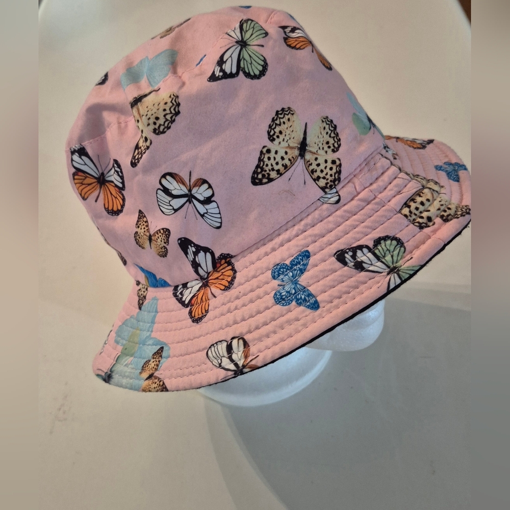 Pink Butterfly Print Bucket Hat